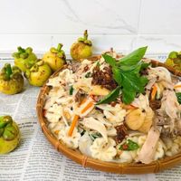 Gỏi gà măng cụt 