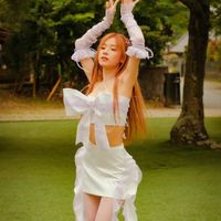 Hoàng Yến Chibi bắt tay Khắc Hưng, tung MV Sốc Nhiệt