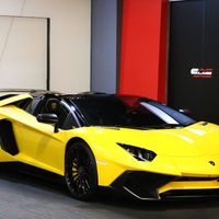 Giá xe Lamborghini