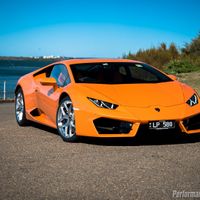 Giá xe Lamborghini
