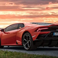 Giá xe Lamborghini