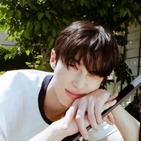 Byeon Woo Seok đắt show nhờ thành công của phim "Cõng anh mà chạy"