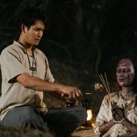 Review phim Luyện ngải: Cô hồn dã quỷ - bộ phim nhảm nhí, thảm họa
