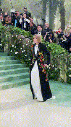 Nữ chủ Met Gala kiếm hơn 50 tỷ mỗi năm, ăn bữa trưa 2 triệu có gì khác người thường?