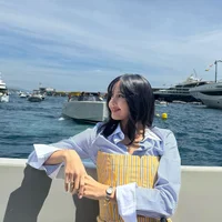 Lisa BLACKPINK hẹn hò