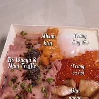 Hộp cơm omakase giá gần 2 triệu được ship tận nhà khiến dân mạng "sôi sục": Thế này thì mất một nửa giá trị rồi còn gì?