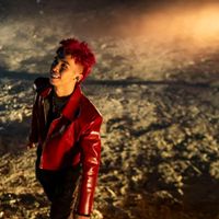 Thiều Bảo Trang comeback cùng 4 nghệ sĩ Vpop