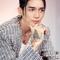 Anh Trai Vượt Ngàn Chông Gai hay show hài?