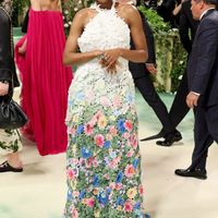 10 ngôi sao hóa thân thành "vườn hoa" đẹp nhất Met Gala 2024
