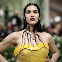 Phong cách trang điểm Goth chiếm lĩnh thảm xanh Met Gala 2024