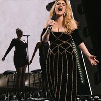 Lý do Rihanna, Taylor Swift và các sao này vắng mặt Met Gala 2024
