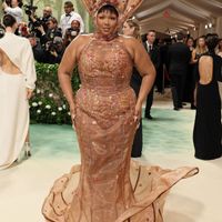 Những bộ cánh thời trang kỳ dị nhất thảm đỏ Met Gala 2024