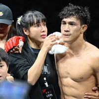 Võ sĩ vô địch thế giới Nguyễn Trần Duy Nhất khoe giọng hát tại gameshow "Anh trai vượt ngàn chông gai"