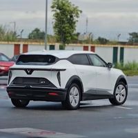 VinFast VF7