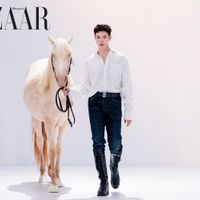Harpers-Bazaar-Erik-cuoi-ngua-chao-san-Anh-Trai-Say-Hi_03.jpg