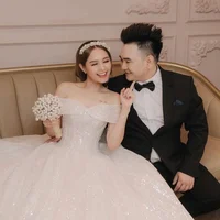Trước khi vướng tin đồn Xoài Non chia tay, cả 2 đều có đám cưới xa hoa