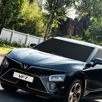 VinFast VF 7 không thua xe sang về vận hành và công nghệ an toàn