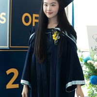 Lọ Lem tốt nghiệp