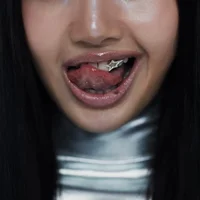 MV mới của Lisa