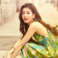 Tình đầu quốc dân Bae Suzy