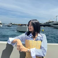 Lisa BLACKPINK hẹn hò