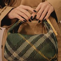 Túi xách Burberry