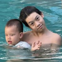 Con trai Cường Đô La cao nổi bật