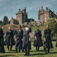 BST Dior Cruise 2025: Hành trình khám phá vương quốc Scotland cổ kính huyền bí