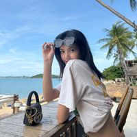 Phát hiện hòn đảo mà Lisa vừa đến nghỉ dưỡng: Hoá ra là "thiên đường biển" ngay gần Việt Nam