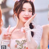 Suho (EXO) hẹn hò