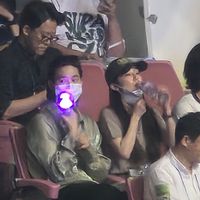 Suho (EXO) hẹn hò 