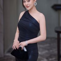 Diễn viên Phương Oanh