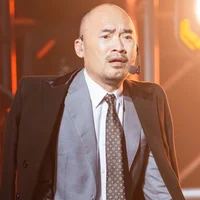 "Thánh meme" Tiến Luật gánh phần vui trong Anh trai vượt ngàn chông gai
