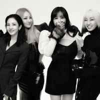 2NE1 tái xuất