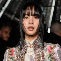 Bước tiến mới của Lisa