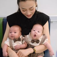 Cặp sinh đôi nhà Shark Bình