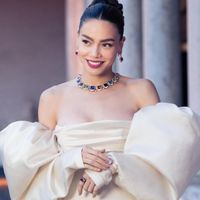 Hồ Ngọc Hà ra mắt ấn phẩm