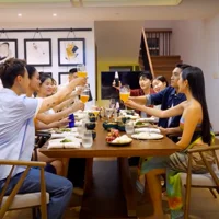 Show hẹn hò Đảo thiên đường