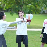 "2 ngày 1 đêm": Hieuthuhai đối đầu Dương Lâm