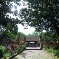 Làng cổ Đường Lâm