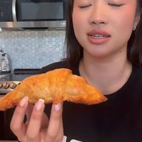 Bánh Croissant làm từ bánh tráng