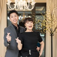 Đi giữa trời rực rỡ