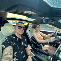 Điểm mặt dàn xe của vợ chồng DJ Ngân 98: Siêu xe Maserati MC20 Cielo
