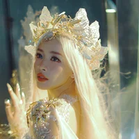 Chi Pu gây sốt với tạo hình ''nàng tiên'', khoe visual rạng rỡ và vóc dáng gợi cảm trong loạt thiết kế váy cưới mới của Chung Thanh Phong