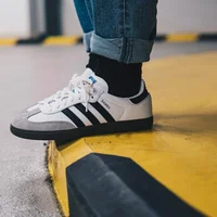 Sneaker adidas