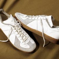 Đôi giày tiền thân của adidas Samba trở lại đường đua