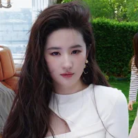 Lưu diệc phi là ai