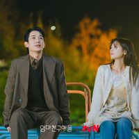 Cách Jung So Min dùng thời trang nói lên tính cách nhân vật trong Chuyện tình nhà bên