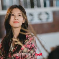 Cách Jung So Min dùng thời trang nói lên tính cách nhân vật trong Chuyện tình nhà bên