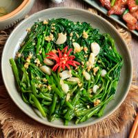 Rau muống xào tỏi